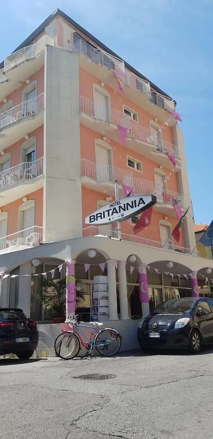 Hotel Britannia Rimini Marina Centro 3*,