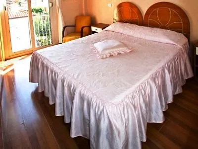 Hotel Britannia Rimini Marina Centro 3*,